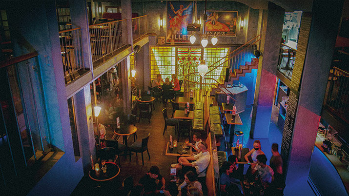 Spizz Bar in Leipzig - Innenansicht - Blick von der Empore